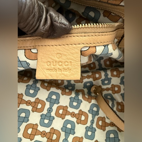 EUC GUCCI GUCISSIMA LEATHER PELHAM - Picture 15 of 16